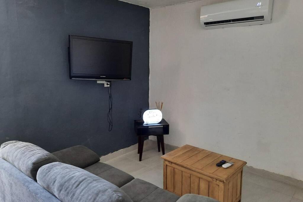 מזטלן Cozy Apartment Downtown מראה חיצוני תמונה